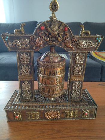 Buddyjski młynek modlitewny