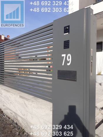 Słupki ogrodzeniowe pocztowe z domofonem