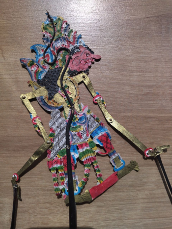 Wayang kulit lalka Teutru Cieni bogato pozłacany 21,5