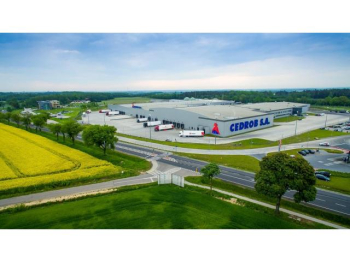 MAGAZYNIER W ZAKŁADZIE HANDLU I LOGISTYKI